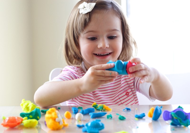 خصوصیات کودک در سه سالگی. کلینیک روانشناسی کودک و نوجوان دکتر نسیم نوری بازی با پازل